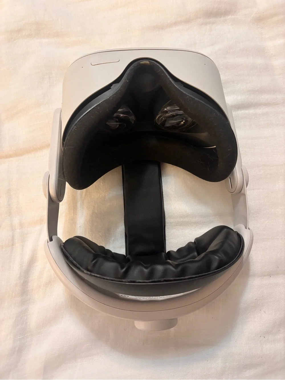 MOculus White VR Headset - Lightweight Virtual Reality Headset READ DESCRIPTION